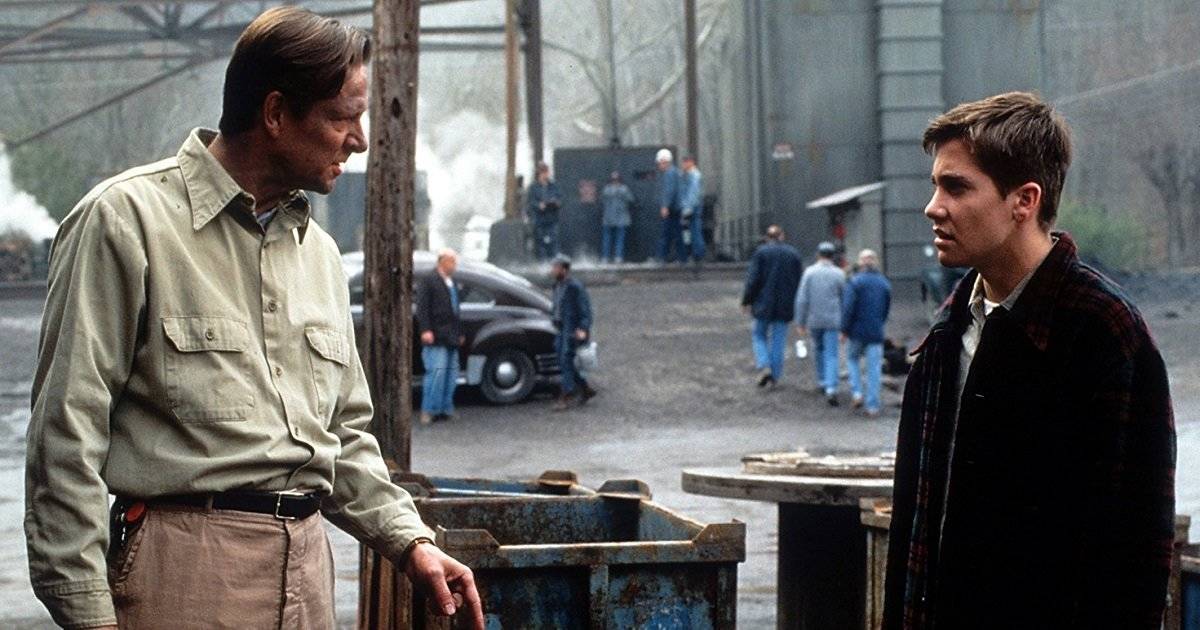 『遠い空の向こうに』 | 夢を追う我が子に父ができることは？感動の実話