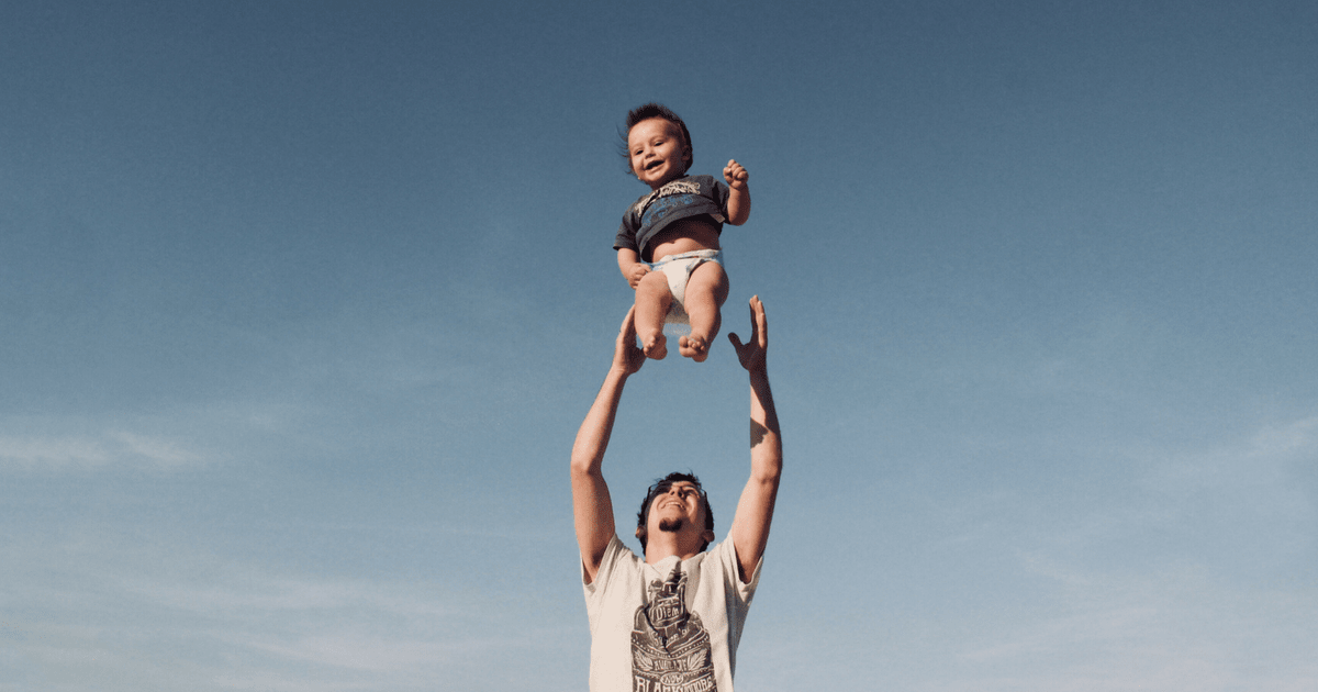 男性の育児休業取得について | 迷っているパパへ。義務化の動き・助成金・体験談・期間・給与・メリット・取得率