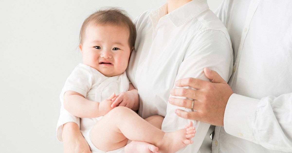 泣き止まない赤ちゃんのあやし方を徹底解説！（泣く理由、泣き止む抱っこ、音楽、アプリetc.）