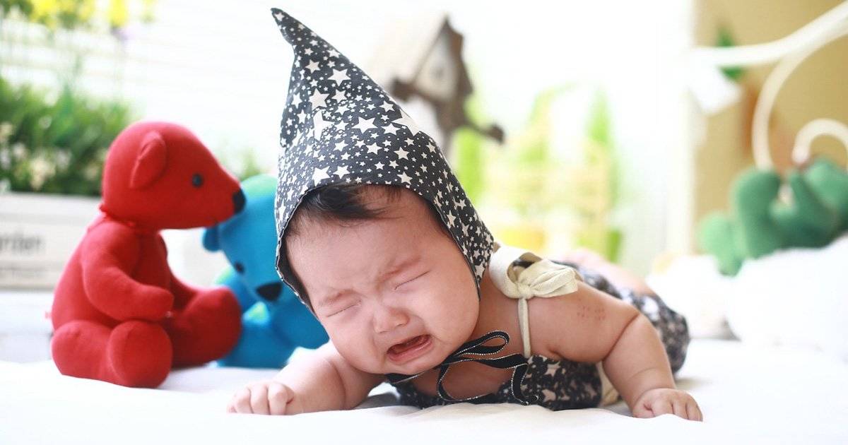 “赤ちゃんのトリセツ”はパパママがつくるもの。赤ちゃんが泣く理由と泣き止ませ方を助産師が解説！