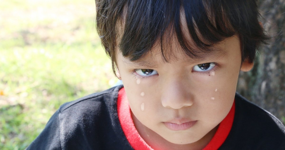 【思春期の子ども】子どもの反抗的な態度や口ごたえに、どう対処すればいい？子どもの反抗期虎の巻