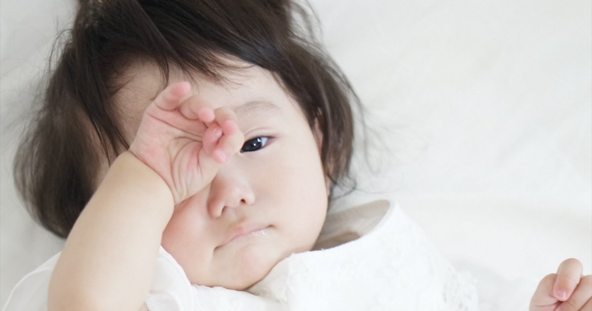 夜行性の赤ちゃんに昼夜を覚えさせるためのコツ