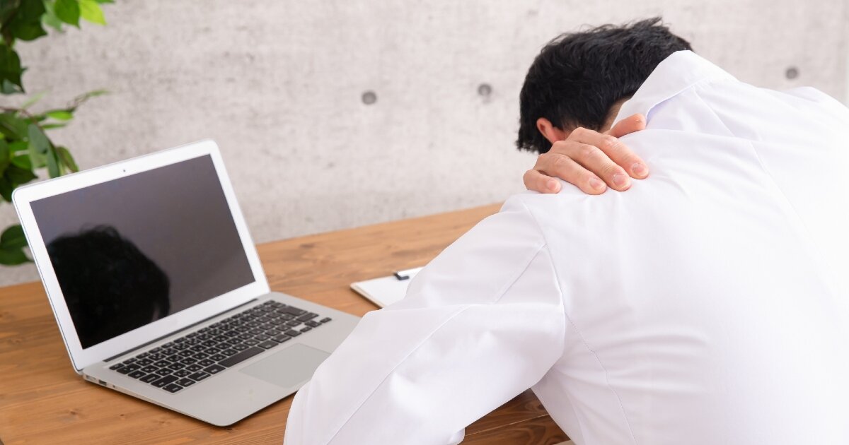 テレワークで肩が重だるい！理学療法士推奨の肩こり予防エクササイズ3選