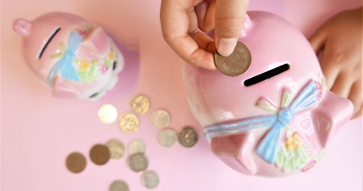 【家庭でできるお金の教育】子どものムダ遣いを防ぎ、正しい金銭感覚を身につけさせるには？　お小遣いの与え方と管理方法