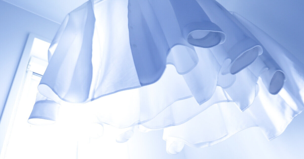 【部屋干し臭対策】洗っても落ちない嫌なニオイを撃退！衣類が乾きにくい季節の洗濯・乾燥法