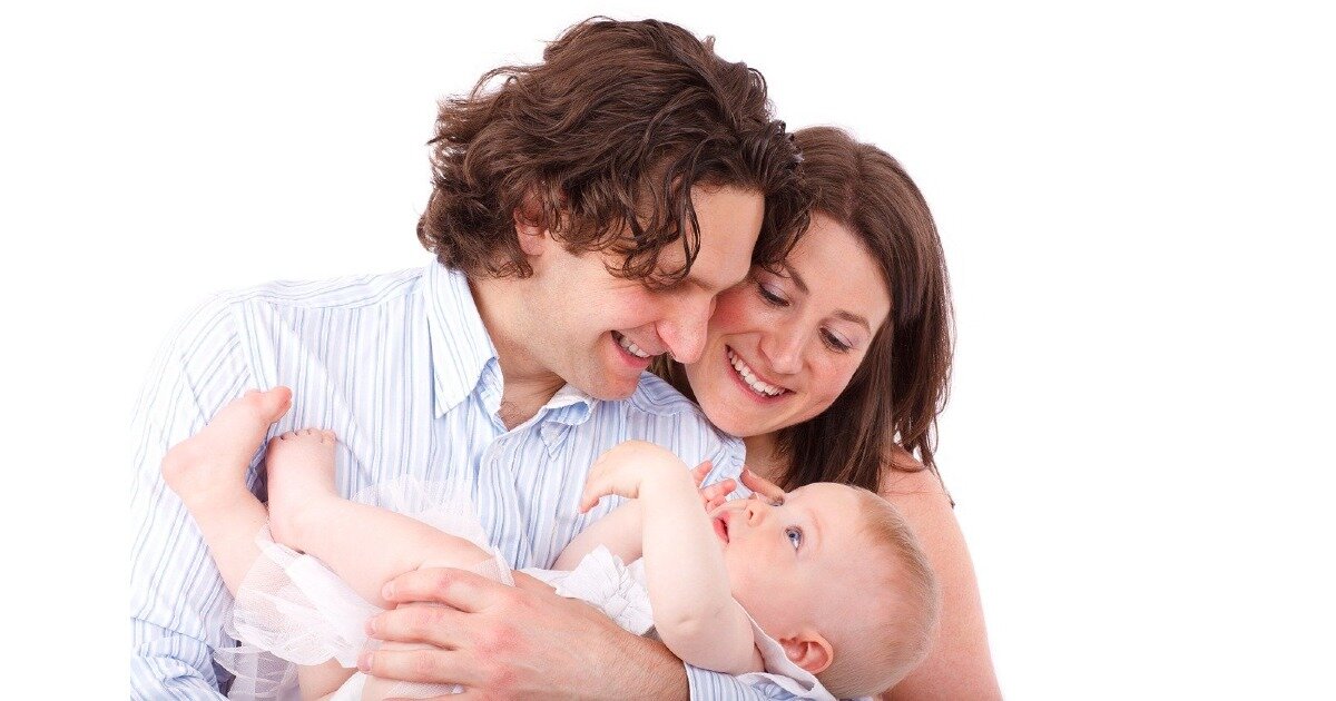 パパが夜中にできることは？赤ちゃんの夜泣きを夫婦で支え合って乗り切るポイント