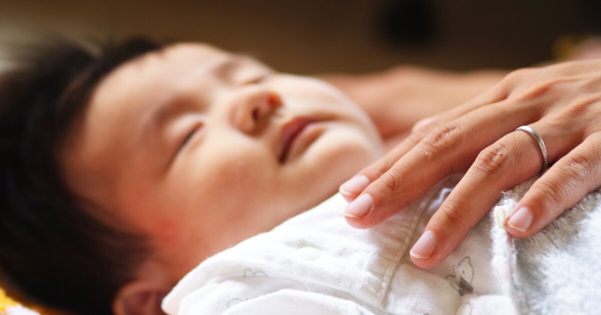 子どもがスムーズに入眠してくれるコツは？「まだ寝たくない！」の対処法